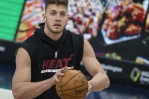 NBA灰熊vs勇士_NBA灰熊vs勇士在线观看_免费看直播