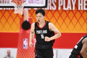 NBA开拓者vs爵士进球集锦_NBA开拓者vs爵士进球集锦在线观看_免费看直播